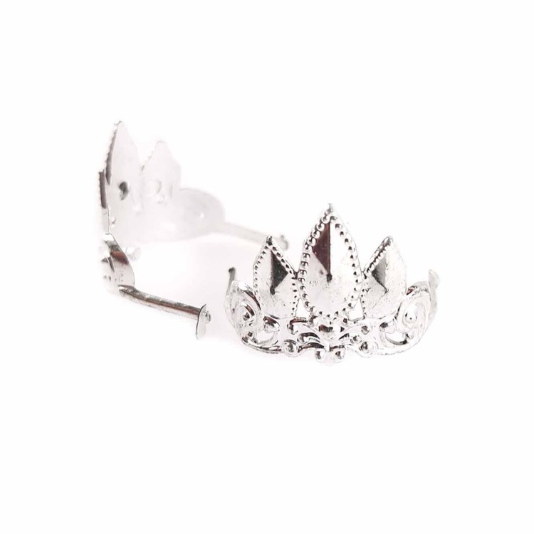 Korona plastikowa srebrna dla lalek