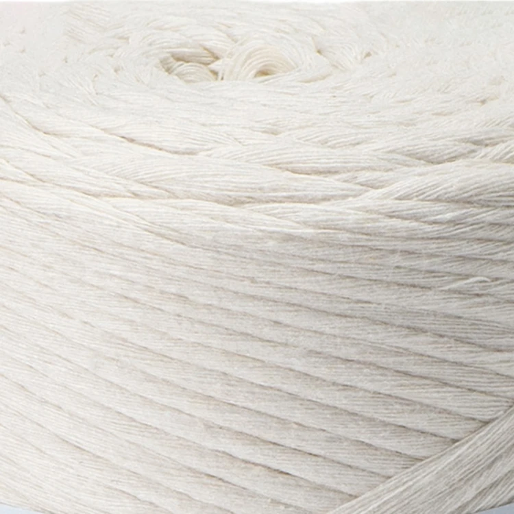 YarnArt twisted macrame 3mm 752 śmietankowy