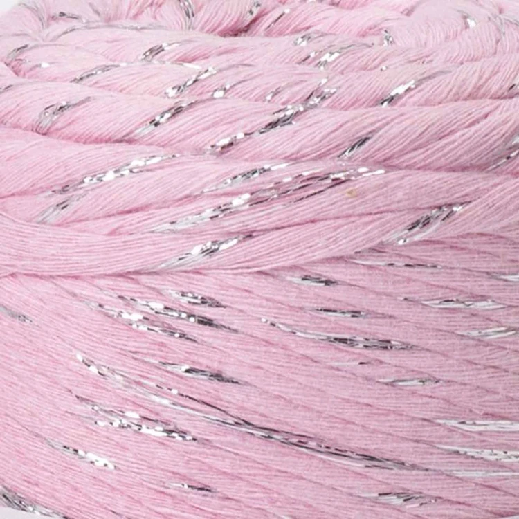 YarnArt twisted macrame 3mm lurex 762 jasny róż
