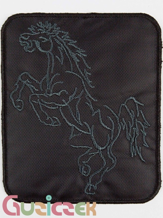 Naprasowanka Koń 75x90 mm czarno-zielona