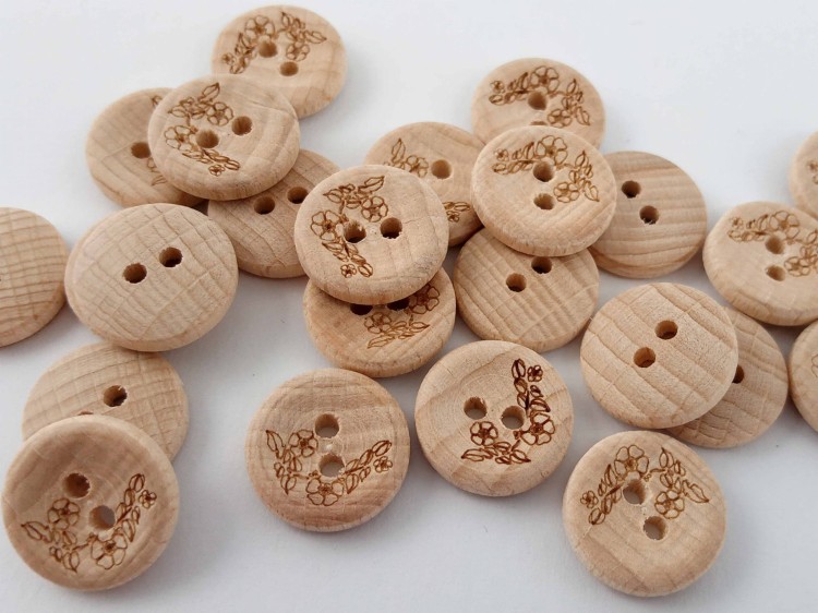 Guzik drewniany 15mm surowy