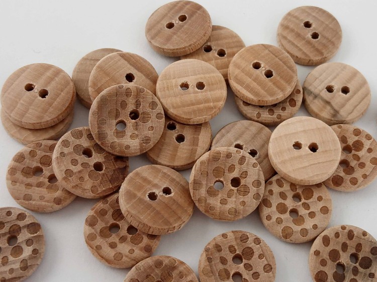 Guzik drewniany 15mm surowy